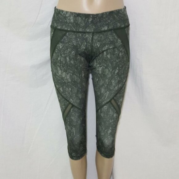 Lululemon Cool To Street Crop Jazzy White Sz 4 - Picture 1 of 8